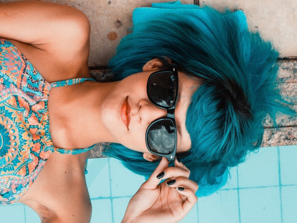 girl_blue_hair